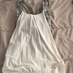 LULULEMON WHITE AND GREY WORKOUT TANK